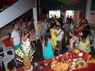 col&ocirc;nia de ubatuba festa tropical