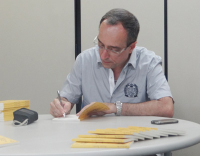 lan&ccedil;amento_livro